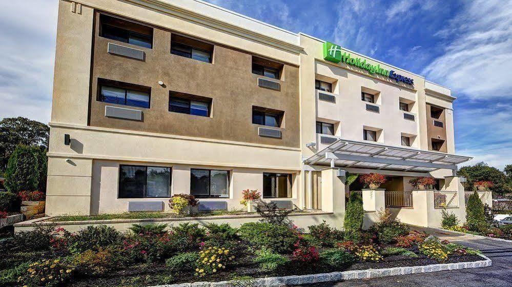 Holiday Inn Express Roslyn By Ihg Buitenkant foto